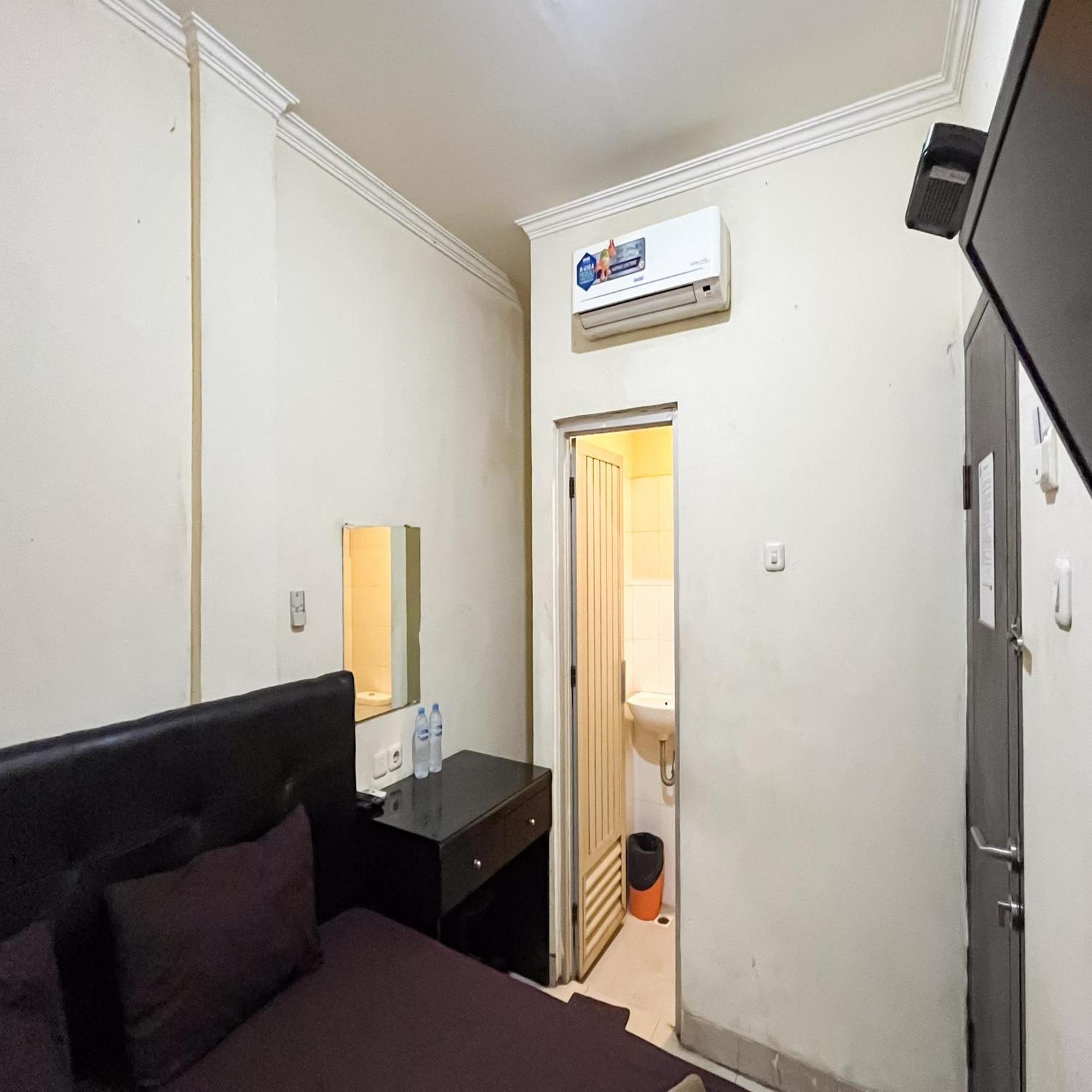 Arcadia Rooms Redpartner Jakarta Luaran gambar
