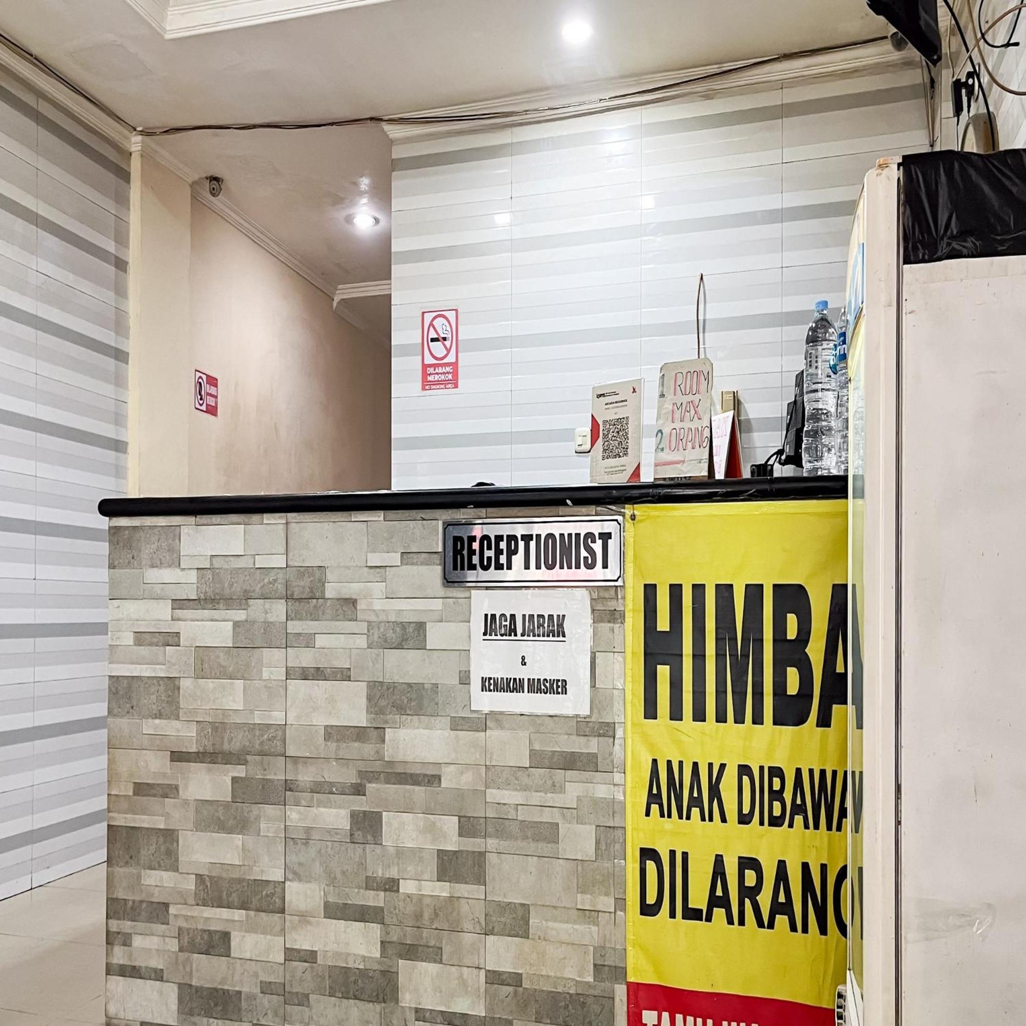 Arcadia Rooms Redpartner Jakarta Luaran gambar