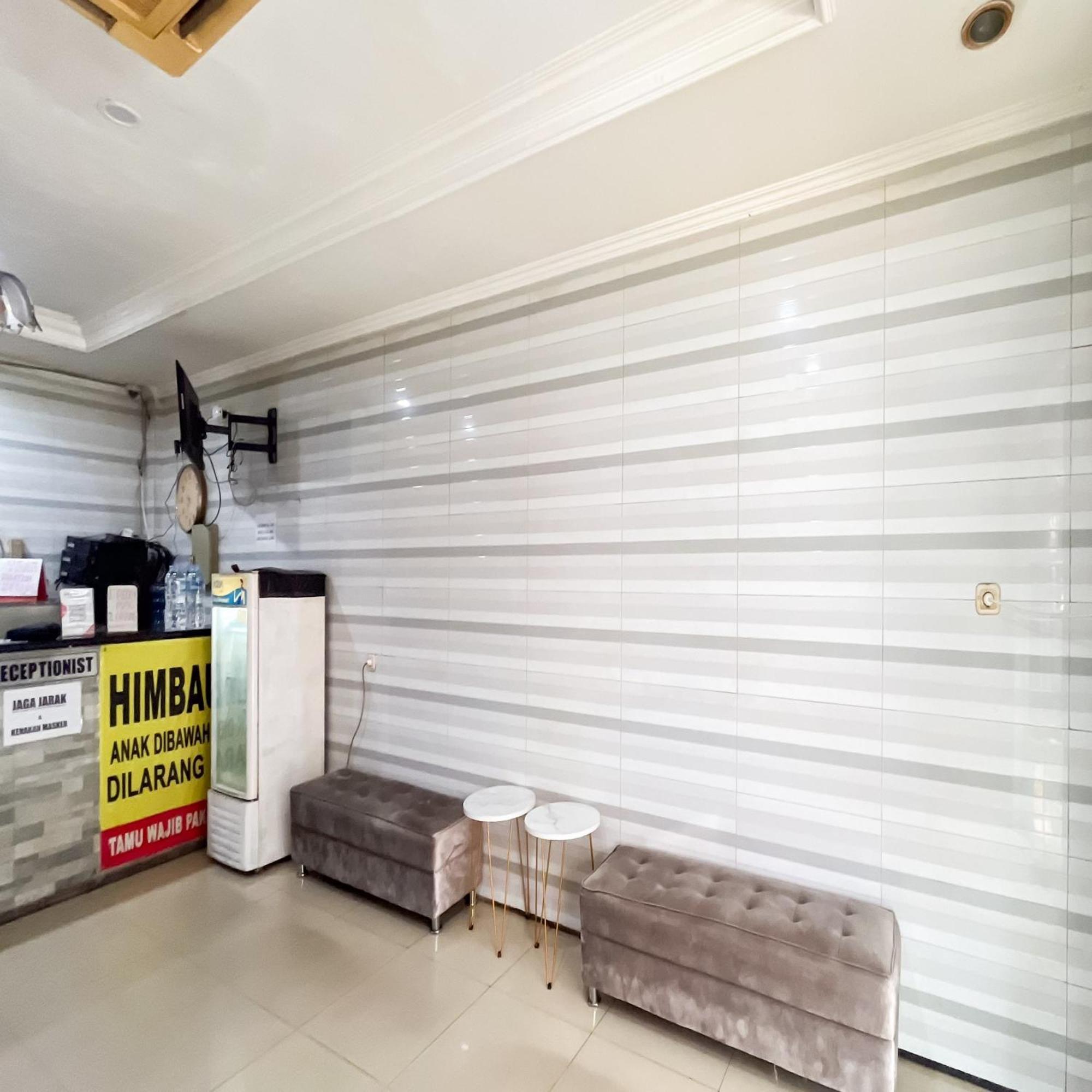 Arcadia Rooms Redpartner Jakarta Luaran gambar