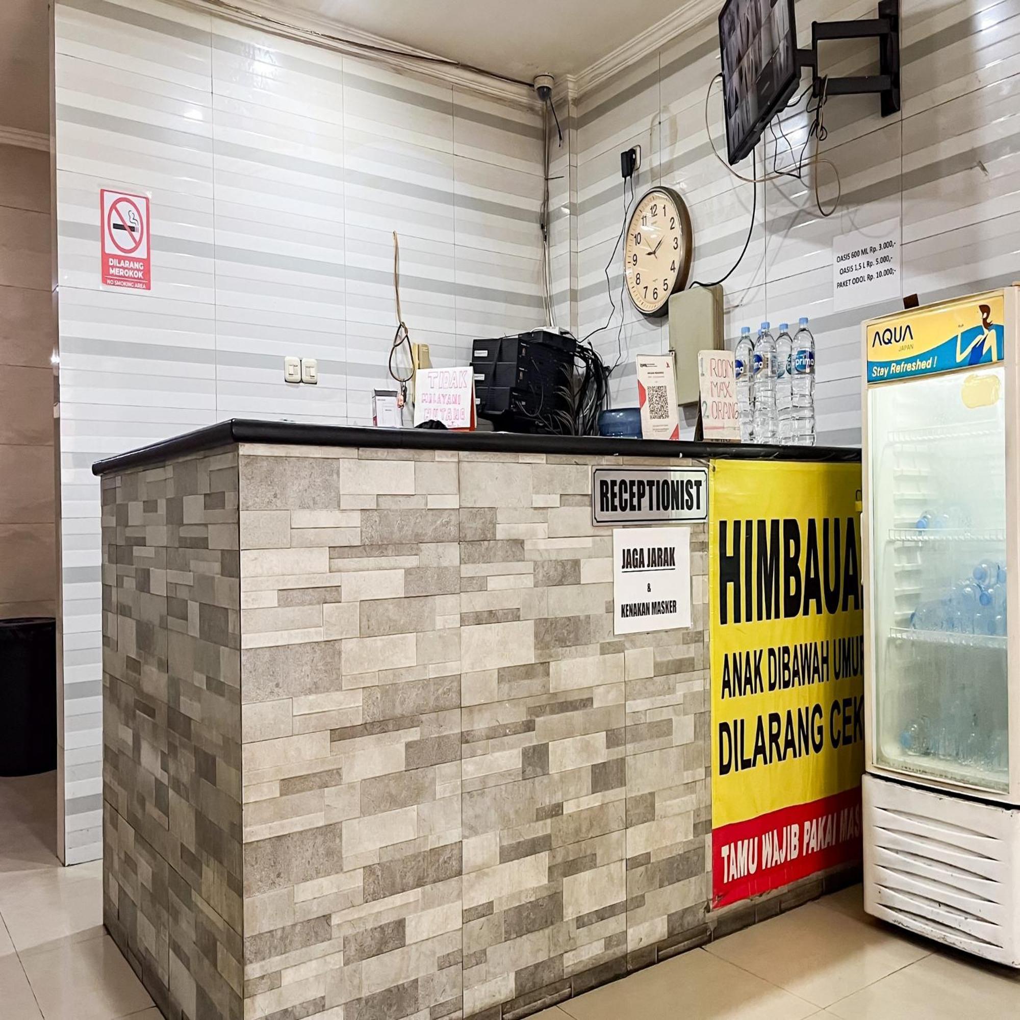Arcadia Rooms Redpartner Jakarta Luaran gambar